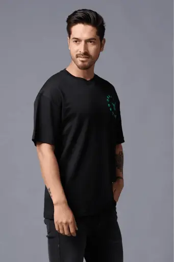 Men Printed Black T-Shirt